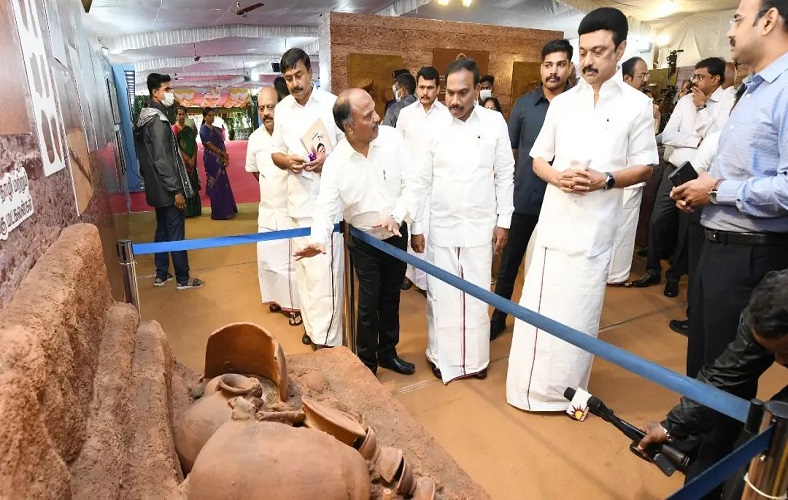 1.Chief minister M K Stalin inaugurated an archaeological exhibition at VOC Ground in Coimbatore - 19-05-22